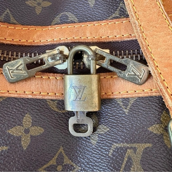 Louis Vuitton Monogram Sac Souple 45 with Luggage Tag & Lock Set - Picture 3 of 9